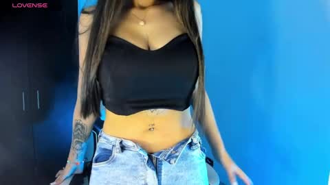 Nathalie online show from 12/30/24, 01:26