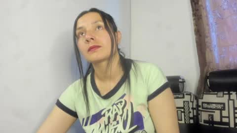 Snapshot of nathaly_love96 chatting on 04/27/26, 10:41 Nathaly online show from 04/27/26, 10:41