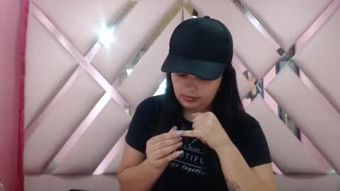 nathaly low online show from 12/20/25, 03:13