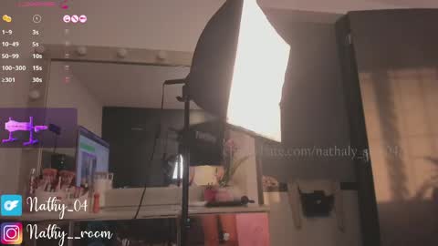 Snapshot of nathaly_star04 chatting on 04/17/26, 10:57 online show from 04/17/26, 10:57