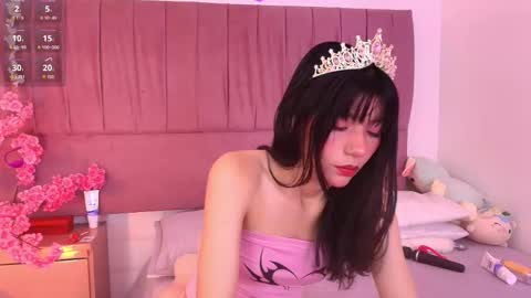 nathalya_summer online show from 10/26/25, 12:55