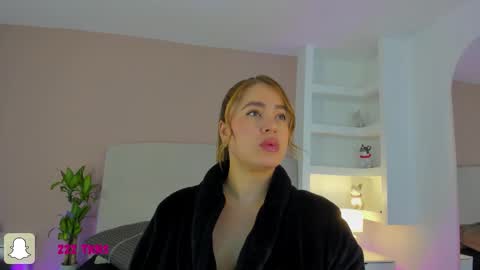 NATHALY  online show from 03/28/26, 10:48