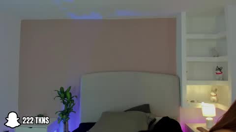 Snapshot of nathalyn05 chatting on 05/01/26, 10:42 NATHALY online show from 05/01/26, 10:42