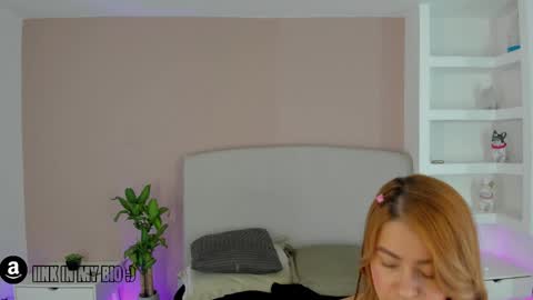 Snapshot of nathalyn05 chatting on 05/23/26, 10:41 NATHALY online show from 05/23/26, 10:41