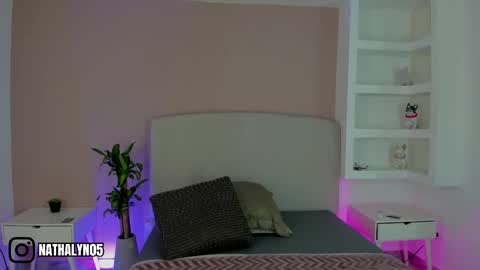 Snapshot of nathalyn05 chatting on 05/24/26, 10:53 NATHALY online show from 05/24/26, 10:53