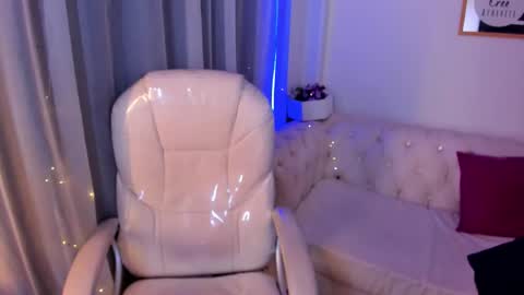 Snapshot of nathalyy_ds chatting on 10/05/25, 07:28 nathalyy_ds online show from 10/05/25, 07:28