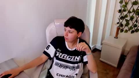 nathalyy_ds online show from 10/29/25, 08:10