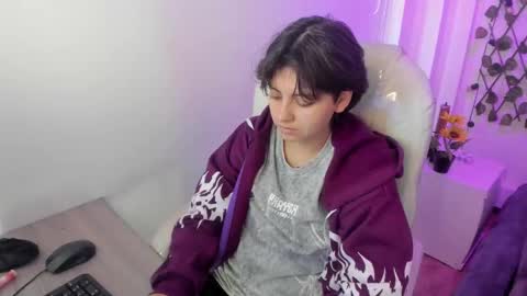 nathalyy_ds online show from 02/24/26, 08:29