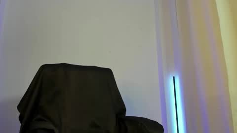 Snapshot of nathan_blake_ chatting on 01/13/26, 07:08 Nathan online show from 01/13/26, 07:08