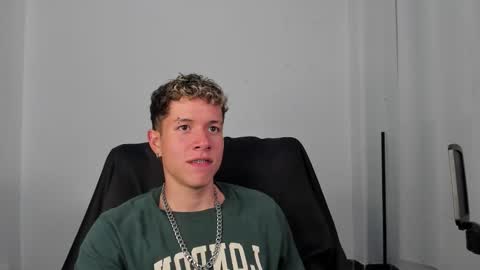 Snapshot of nathan_blake_ chatting on 01/14/26, 08:14 Nathan online show from 01/14/26, 08:14