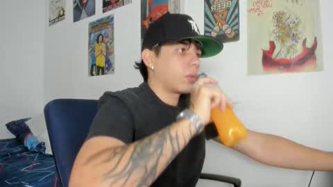 Snapshot of nathan_galanis chatting on 10/10/25, 06:07 nathan online show from 10/10/25, 06:07