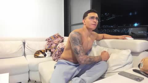 nathan_gross online show from 02/04/26, 01:33