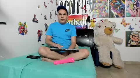 Snapshot of nathan_sanchez chatting on 01/03/25, 02:51 Nathan online show from 01/03/25, 02:51