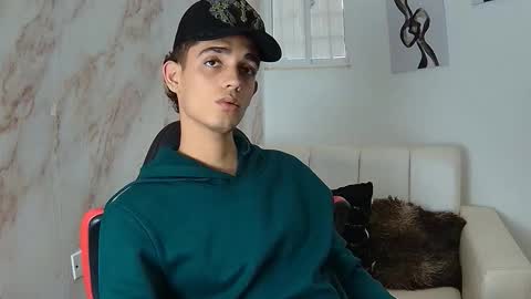 nathan_shimmer online show from 03/18/26, 08:34