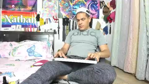 Snapshot of nathannathaniel chatting on 06/25/26, 04:12 nathan nathaniel online show from 06/25/26, 04:12