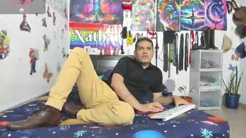 Snapshot of nathannathaniel chatting on 07/11/26, 02:03 nathan nathaniel online show from 07/11/26, 02:03