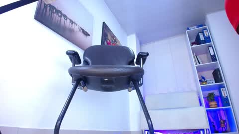 Snapshot of nathasha4 chatting on 12/27/24, 11:28 NATHASHA online show from 12/27/24, 11:28