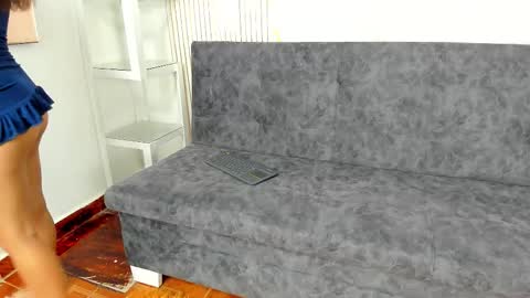 nathasha_ggh online show from 10/25/25, 05:37