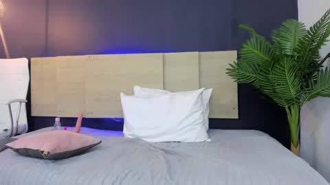 nathy_ross online show from 02/21/25, 07:34