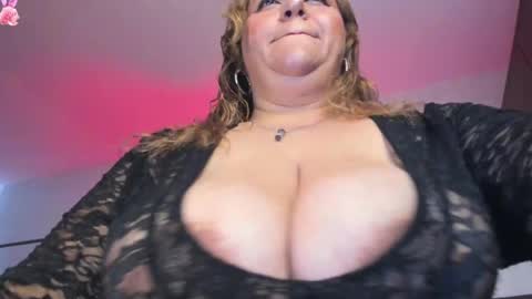Snapshot of nathylovexx chatting on 05/15/26, 03:08 nathy new independent account online show from 05/15/26, 03:08