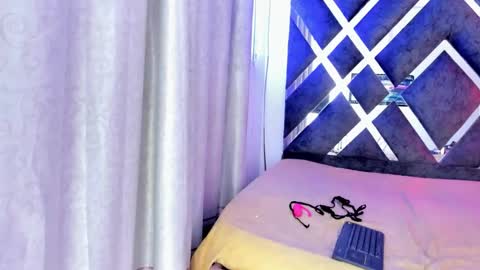 nati_fresh online show from 10/18/25, 07:36