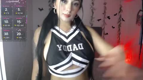 Snapshot of nati_kitty chatting on 10/25/25, 05:04 Nati kitty online show from 10/25/25, 05:04