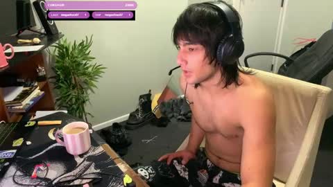 Snapshot of native_boy2 chatting on 09/29/25, 05:45 native_boy2 online show from 09/29/25, 05:45