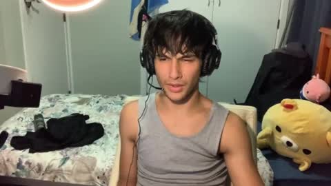 native_boy2 online show from 12/14/25, 08:20