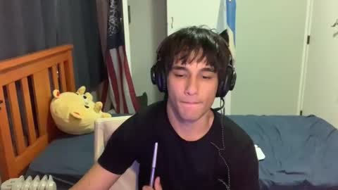 native_boy2 online show from 12/21/25, 07:26