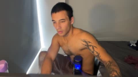 Snapshot of native_boy2 chatting on 03/16/26, 01:00 native_boy2 online show from 03/16/26, 01:00