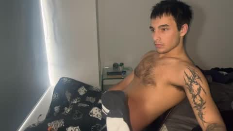 Snapshot of native_boy2 chatting on 04/19/26, 11:51 native_boy2 online show from 04/19/26, 11:51