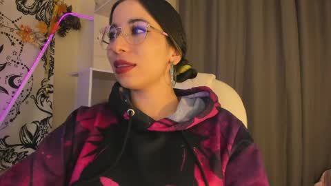 Snapshot of natsuki_09 chatting on 03/21/26, 04:50 Nat online show from 03/21/26, 04:50