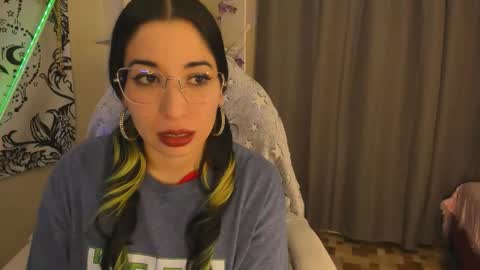 Snapshot of natsuki_09 chatting on 03/22/26, 05:00 Nat online show from 03/22/26, 05:00