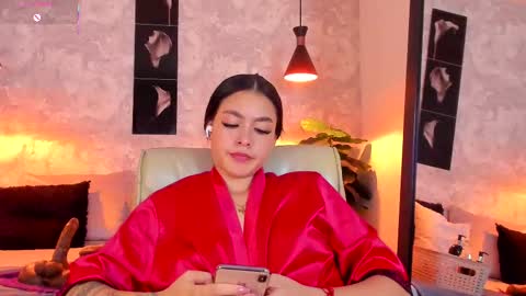 Snapshot of natt_collins chatting on 10/28/25, 08:51 Natalia online show from 10/28/25, 08:51