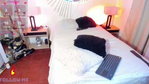 Snapshot of natta_smithh chatting on 02/12/25, 06:08 andrea Instagram..natta smithh online show from 02/12/25, 06:08