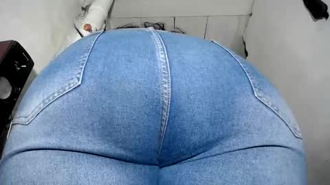 Snapshot of nattasha_foxx chatting on 06/11/26, 03:59 natalia online show from 06/11/26, 03:59