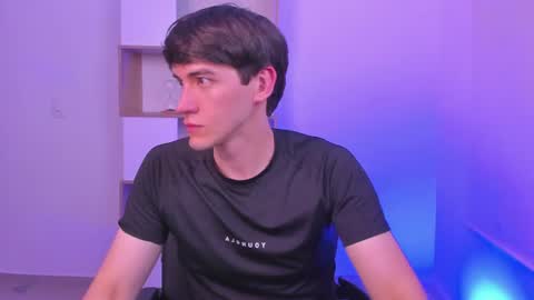 Nathaniel online show from 06/25/26, 05:12