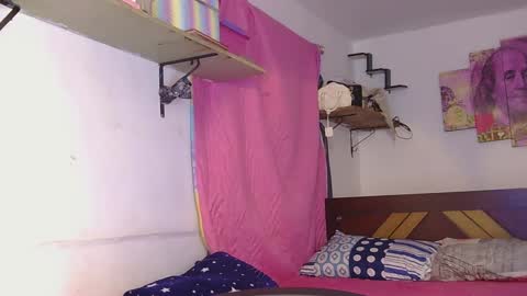 Snapshot of natty_01 chatting on 01/18/25, 01:51 natalia online show from 01/18/25, 01:51