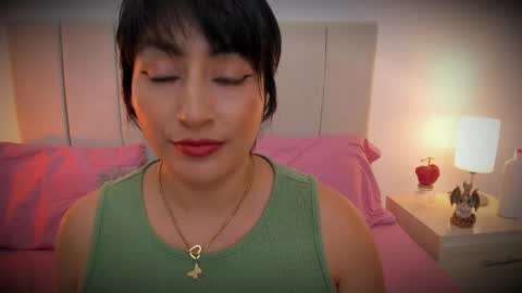 Snapshot of natty_bush chatting on 04/23/26, 07:38 Nathalie online show from 04/23/26, 07:38