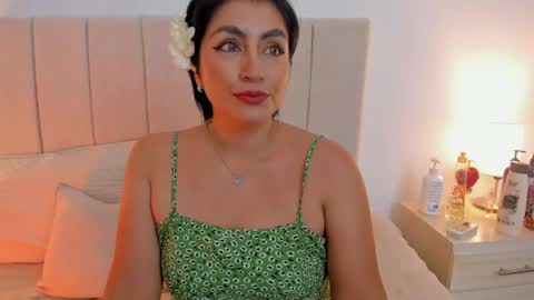 Snapshot of natty_bush chatting on 05/03/26, 12:33 Nathalie online show from 05/03/26, 12:33