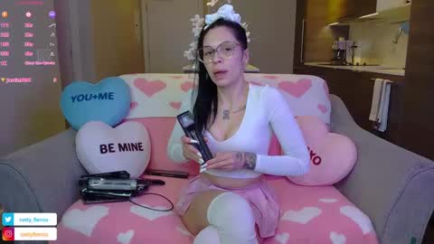 Snapshot of nattywithoutdaddy chatting on 01/21/25, 07:39 NATTY FIERROS online show from 01/21/25, 07:39