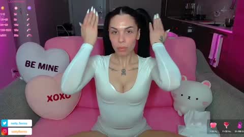 Snapshot of nattywithoutdaddy chatting on 01/23/25, 10:43 NATTY FIERROS online show from 01/23/25, 10:43