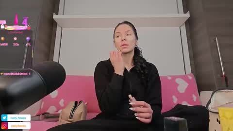 Snapshot of nattywithoutdaddy chatting on 02/14/25, 05:57 NATTY FIERROS online show from 02/14/25, 05:57