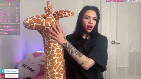 Snapshot of nattywithoutdaddy chatting on 03/10/25, 11:42 NATTY FIERROS online show from 03/10/25, 11:42