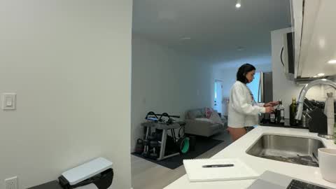 NATTY FIERROS online show from 11/13/25, 09:25