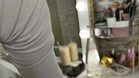 NATTY FIERROS online show from 12/15/25, 07:07