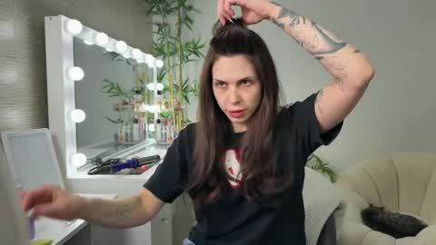 NATTY FIERROS online show from 04/16/26, 11:11