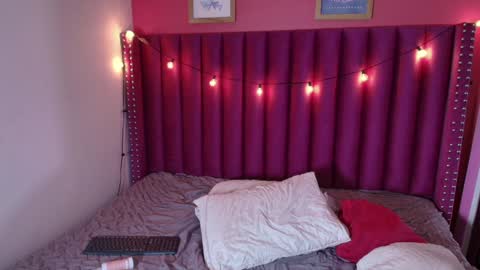 Gwen  online show from 01/13/25, 12:09