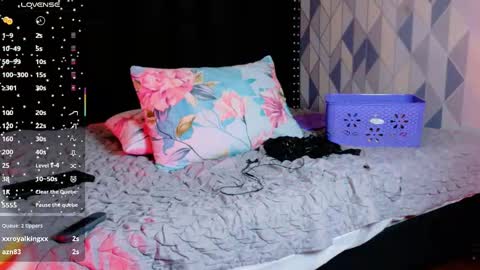 Gwen  online show from 10/08/25, 07:44