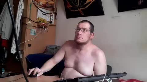 Snapshot of nature_loving_man chatting on 04/12/26, 07:57 no money to tip online show from 04/12/26, 07:57